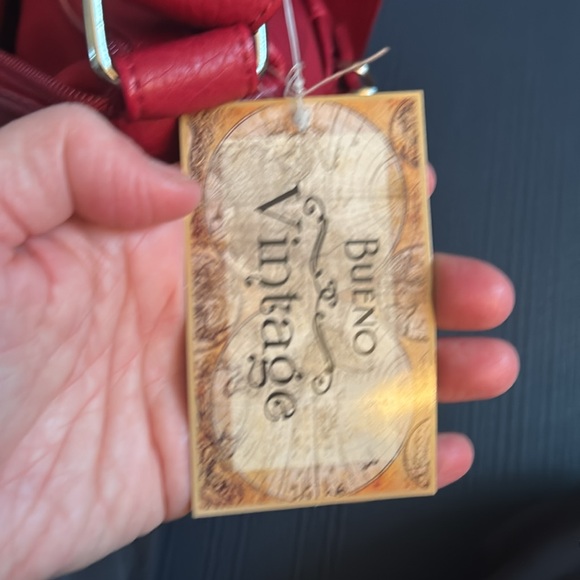 Bueno Vintage NWT purse, red, plethora of pockets! Adjustable strap - Picture 12 of 14